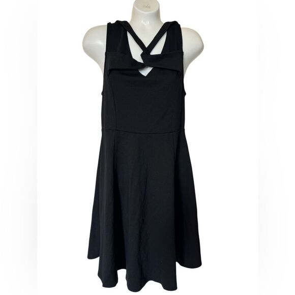 NWT MinkPink Cut Out Sweet Thing Mini Skater Dress - Picture 2 of 7